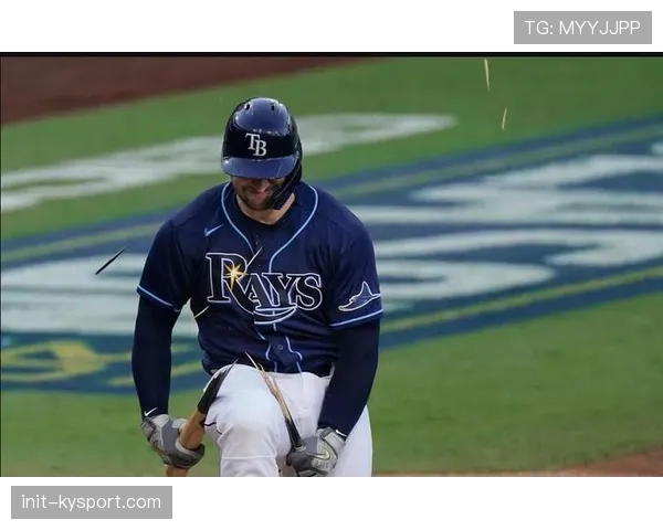 复盘兰斯平局：控球率劣势下的高效跑动与反击组织